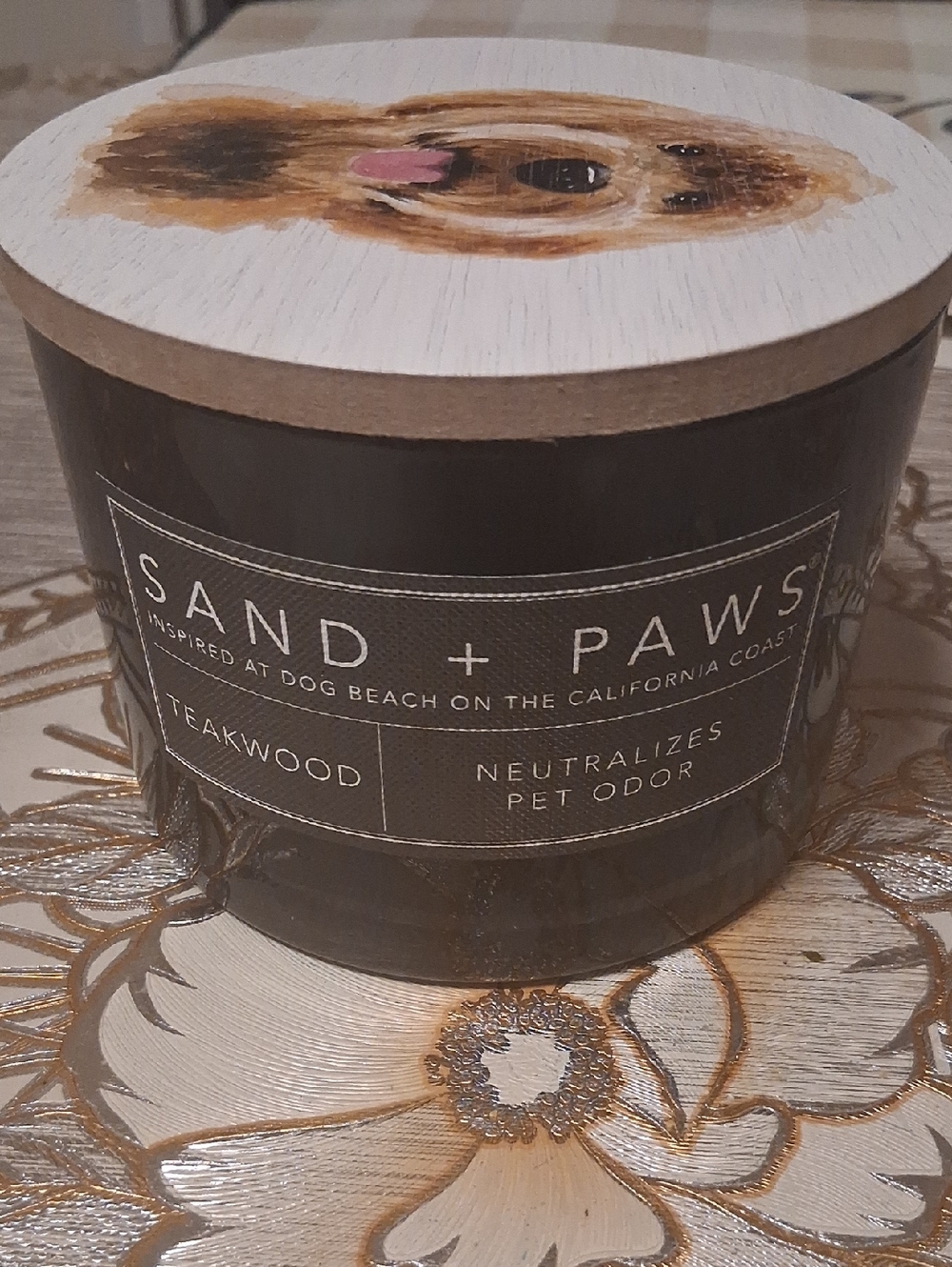 Sand + Paws Teakwood Scented Candle - Dark Brown & Wood